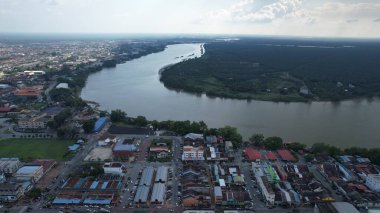 Teluk Intan, Malezya - 16 Şubat 2024: Teluk Intan 'ın Eğik Kulesi Hava Görüntüsü