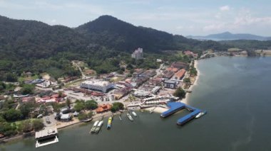 Kuching, Malezya - 9 Mayıs 2024: Galery, Emporium ve Saradise Ticaret Merkezlerinin Havadan Görünümü