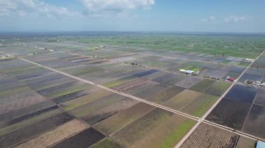 Kuching, Malezya - 9 Mayıs 2024: Galery, Emporium ve Saradise Ticaret Merkezlerinin Havadan Görünümü