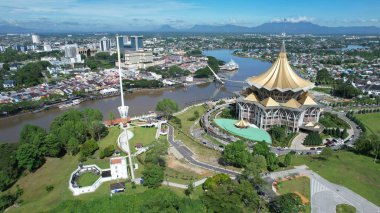 Kuching, Malezya - 9 Mayıs 2024: Galery, Emporium ve Saradise Ticaret Merkezlerinin Havadan Görünümü