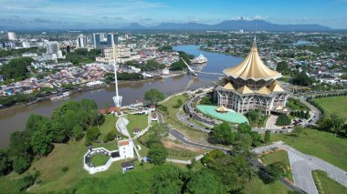 Kuching, Malezya - 9 Mayıs 2024: Galery, Emporium ve Saradise Ticaret Merkezlerinin Havadan Görünümü