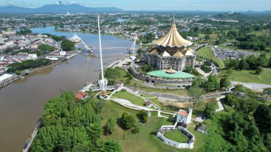 Kuching, Malezya - 9 Mayıs 2024: Galery, Emporium ve Saradise Ticaret Merkezlerinin Havadan Görünümü