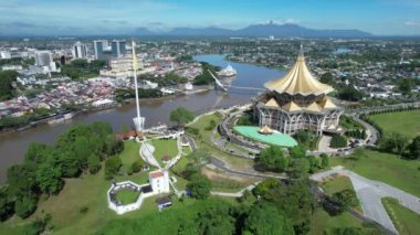 Kuching, Malezya - 9 Mayıs 2024: Galery, Emporium ve Saradise Ticaret Merkezlerinin Havadan Görünümü