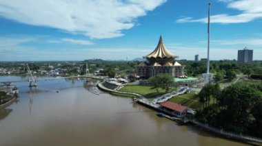 Kuching, Malezya - 9 Mayıs 2024: Galery, Emporium ve Saradise Ticaret Merkezlerinin Havadan Görünümü