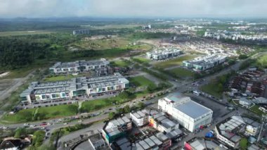Kuching, Malezya - 9 Mayıs 2024: Galery, Emporium ve Saradise Ticaret Merkezlerinin Havadan Görünümü