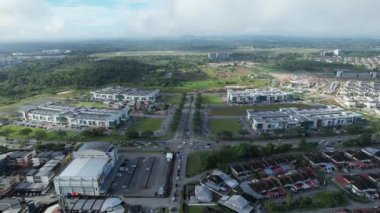 Kuching, Malezya - 9 Mayıs 2024: Galery, Emporium ve Saradise Ticaret Merkezlerinin Havadan Görünümü