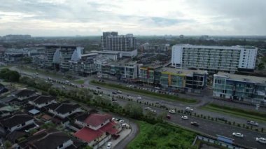 Kuching, Malezya - 9 Mayıs 2024: Galery, Emporium ve Saradise Ticaret Merkezlerinin Havadan Görünümü
