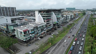 Kuching, Malezya - 9 Mayıs 2024: Galery, Emporium ve Saradise Ticaret Merkezlerinin Havadan Görünümü