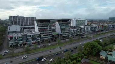Kuching, Malezya - 9 Mayıs 2024: Galery, Emporium ve Saradise Ticaret Merkezlerinin Havadan Görünümü