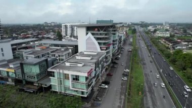 Kuching, Malezya - 9 Mayıs 2024: Galery, Emporium ve Saradise Ticaret Merkezlerinin Havadan Görünümü