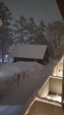 Hokkaido 'da Pencereden Bir Kış