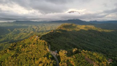 Kinabalu Dağı Ulusal Parkı 'nın Hava Görüntüsü, Sabah