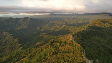 Kinabalu Dağı Ulusal Parkı 'nın Hava Görüntüsü, Sabah