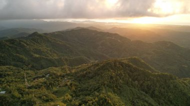 Kinabalu Dağı Ulusal Parkı 'nın Hava Görüntüsü, Sabah