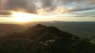 Kinabalu Dağı Ulusal Parkı 'nın Hava Görüntüsü, Sabah