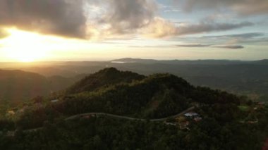 Kinabalu Dağı Ulusal Parkı 'nın Hava Görüntüsü, Sabah