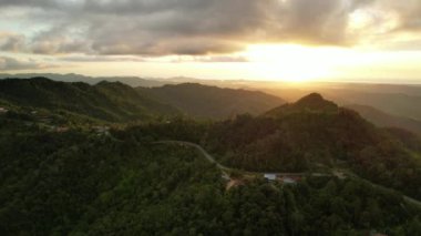 Kinabalu Dağı Ulusal Parkı 'nın Hava Görüntüsü, Sabah