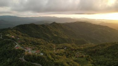 Kinabalu Dağı Ulusal Parkı 'nın Hava Görüntüsü, Sabah