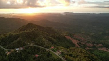 Kinabalu Dağı Ulusal Parkı 'nın Hava Görüntüsü, Sabah