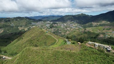 Kundasang, Malezya - 28 Mayıs 2024: Sosodikon Tepesi Kundasang Sabah Hava Görüntüsü