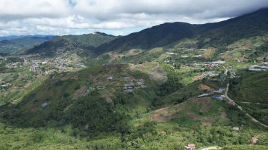 Kundasang, Malezya - 28 Mayıs 2024: Sosodikon Tepesi Kundasang Sabah Hava Görüntüsü