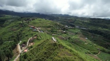Kundasang, Malezya - 28 Mayıs 2024: Sosodikon Tepesi Kundasang Sabah Hava Görüntüsü
