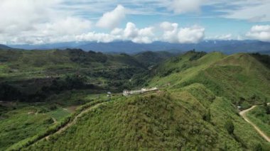 Kundasang, Malezya - 28 Mayıs 2024: Sosodikon Tepesi Kundasang Sabah Hava Görüntüsü