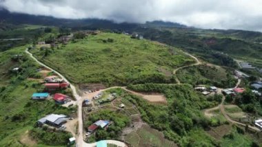 Kundasang, Malezya - 28 Mayıs 2024: Sosodikon Tepesi Kundasang Sabah Hava Görüntüsü