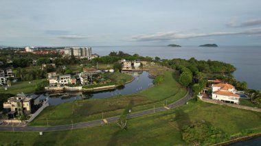 Kota Kinabalu, Malezya 30 Mayıs 2024: Kota Kinabalu Şehir Merkezi Rıhtımı