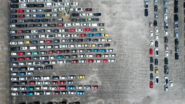 Kuching, Malezya - 5 Haziran 2024: Senari Limanı ve Bekleyen Terminal Limanı