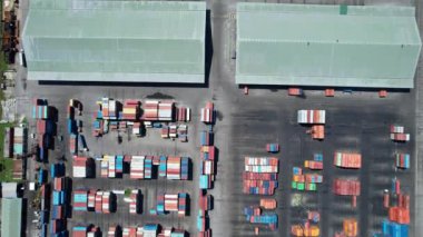 Kuching, Malezya - 5 Haziran 2024: Senari Limanı ve Bekleyen Terminal Limanı