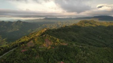 Kinabalu Dağı Ulusal Parkı 'nın Hava Görüntüsü, Sabah