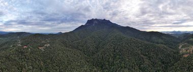 Kinabalu Dağı Ulusal Parkı 'nın Hava Görüntüsü, Sabah