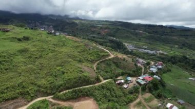 Kundasang, Malezya - 28 Mayıs 2024: Sosodikon Tepesi Kundasang Sabah Hava Görüntüsü