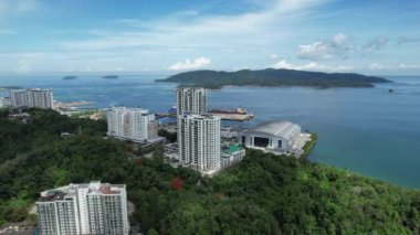 Kota Kinabalu, Malezya 30 Mayıs 2024: Kota Kinabalu Şehir Merkezi Rıhtımı