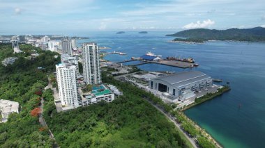 Kota Kinabalu, Malezya 30 Mayıs 2024: Kota Kinabalu Şehir Merkezi Rıhtımı