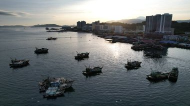 Kota Kinabalu, Malezya 30 Mayıs 2024: Kota Kinabalu Şehir Merkezi Rıhtımı