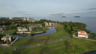 Kota Kinabalu, Malezya 30 Mayıs 2024: Kota Kinabalu Şehir Merkezi Rıhtımı