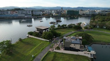 Kota Kinabalu, Malezya 30 Mayıs 2024: Kota Kinabalu Şehir Merkezi Rıhtımı