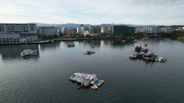 Kota Kinabalu, Malezya 30 Mayıs 2024: Kota Kinabalu Şehir Merkezi Rıhtımı