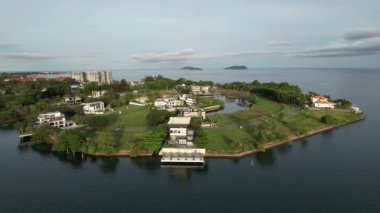 Kota Kinabalu, Malezya 30 Mayıs 2024: Kota Kinabalu Şehir Merkezi Rıhtımı