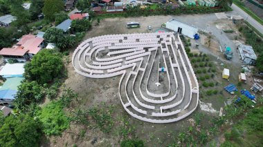 Kota Kinabalu, Malezya 30 Mayıs 2024: Kalp Şekli Labirent