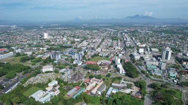 Kuching, Malezya - 21 Haziran 2024: Kuching City 'deki Landmark Binalarının Havadan Görünümü