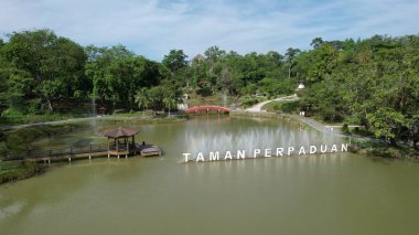 Kuching, Malezya - 21 Haziran 2024: Kuching City 'deki Landmark Binalarının Havadan Görünümü