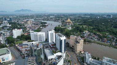Kuching, Malezya - 21 Haziran 2024: Kuching City 'deki Landmark Binalarının Havadan Görünümü