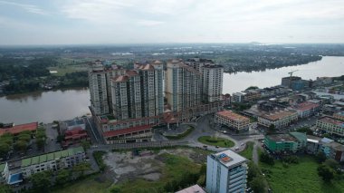 Kuching, Malezya - 21 Haziran 2024: Kuching City 'deki Landmark Binalarının Havadan Görünümü