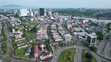 Kuching, Malezya - 21 Haziran 2024: Kuching City 'deki Landmark Binalarının Havadan Görünümü