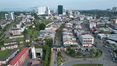 Kuching, Malezya - 21 Haziran 2024: Kuching City 'deki Landmark Binalarının Havadan Görünümü