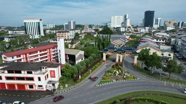 Kuching, Malezya - 21 Haziran 2024: Kuching City 'deki Landmark Binalarının Havadan Görünümü