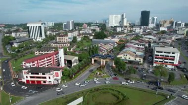 Kuching, Malezya - 21 Haziran 2024: Kuching City 'deki Landmark Binalarının Havadan Görünümü
